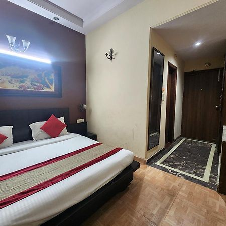 Hotel Mid Town Delhi Zewnętrze zdjęcie