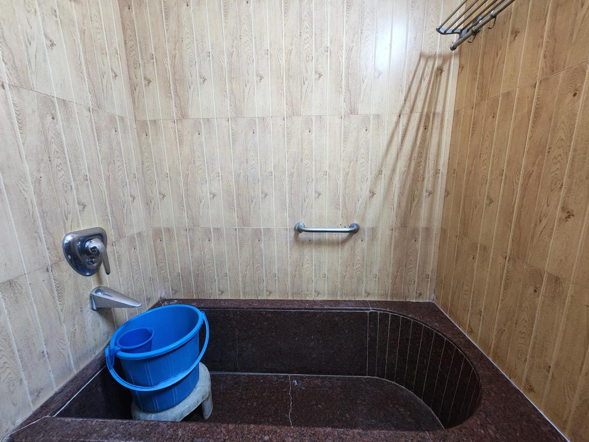 Hotel Mid Town Delhi Zewnętrze zdjęcie