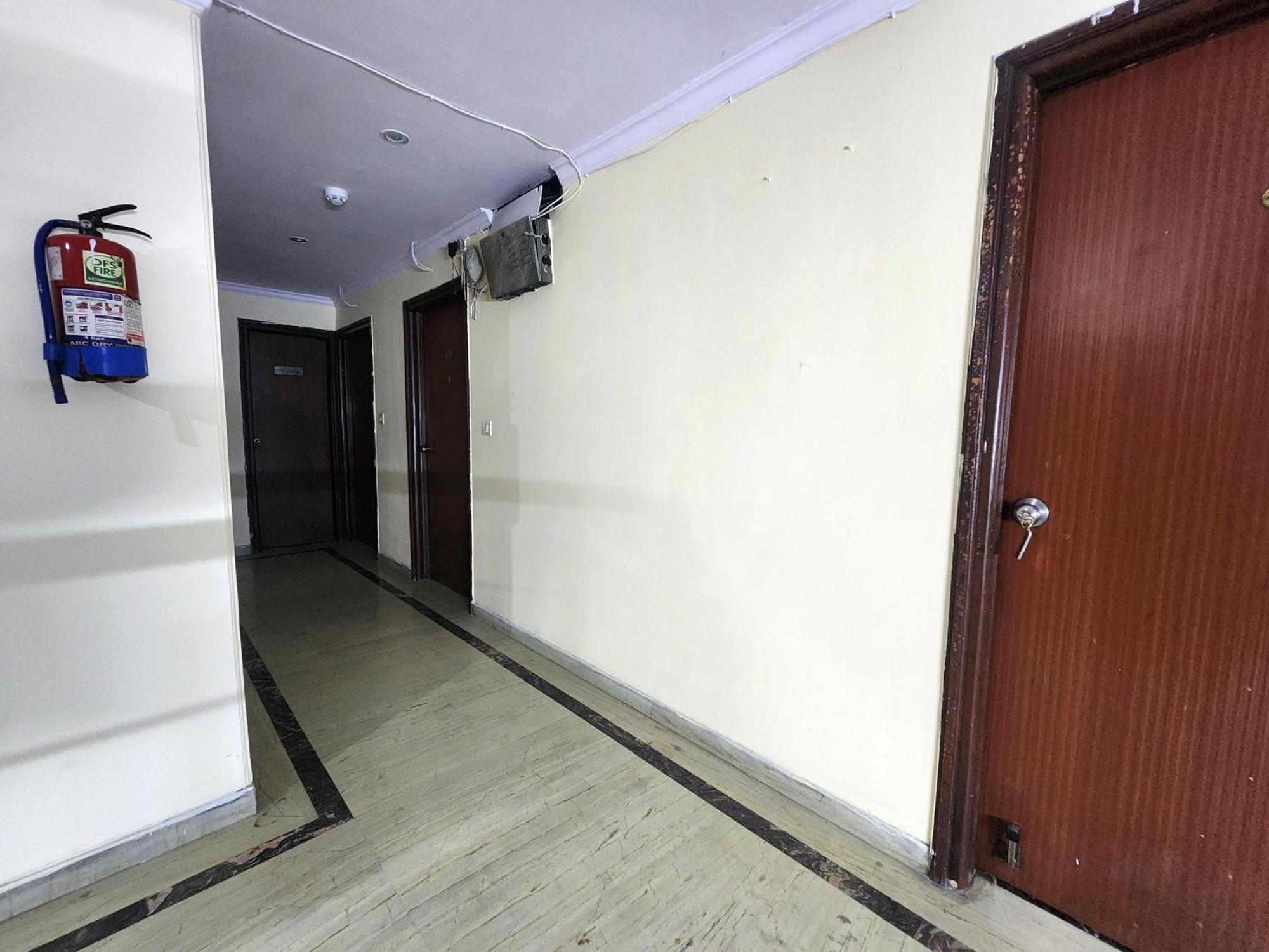Hotel Mid Town Delhi Zewnętrze zdjęcie