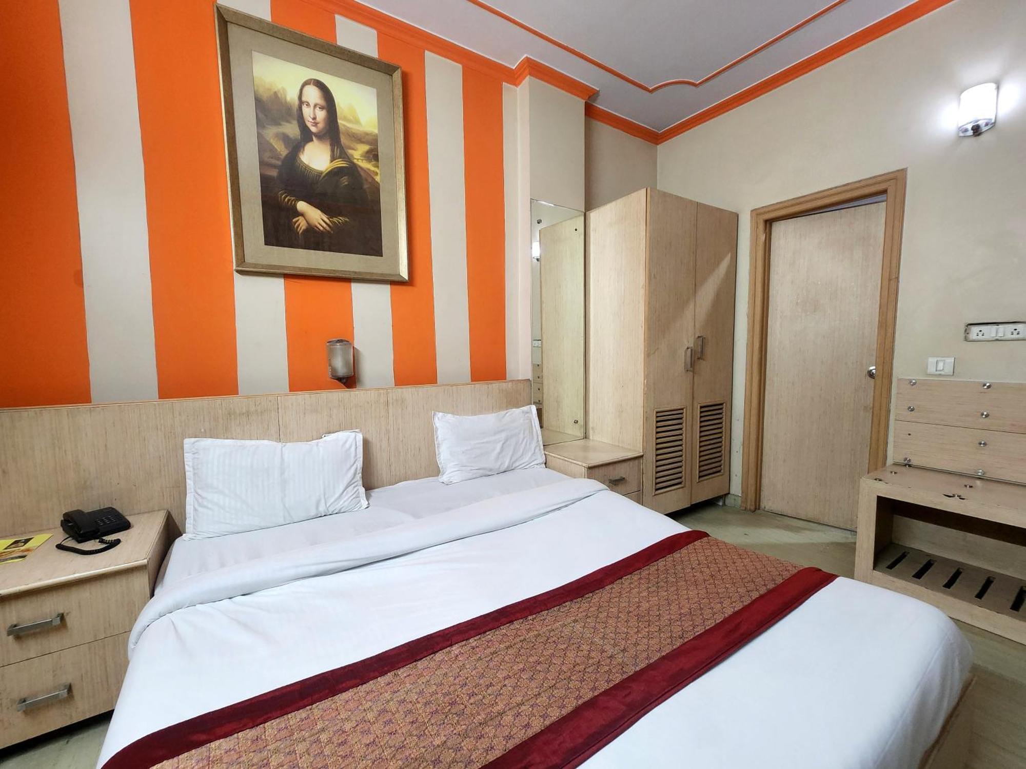 Hotel Mid Town Delhi Zewnętrze zdjęcie